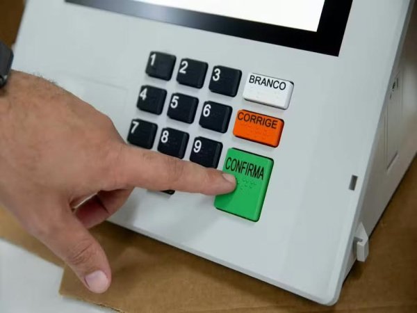 Cidades do Paraná vão votar para prefeito e desmembramento em 25 de outubro